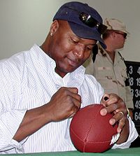 Bo Jackson Autographs for Troops in SW Asia Feb 1, 2004.jpg
