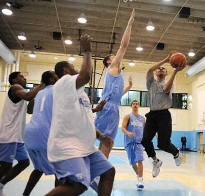 Obama - Basketball